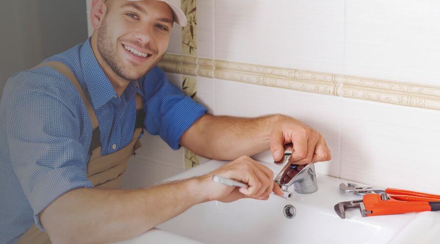 Local tankless water heater installation in Churubusco, IN